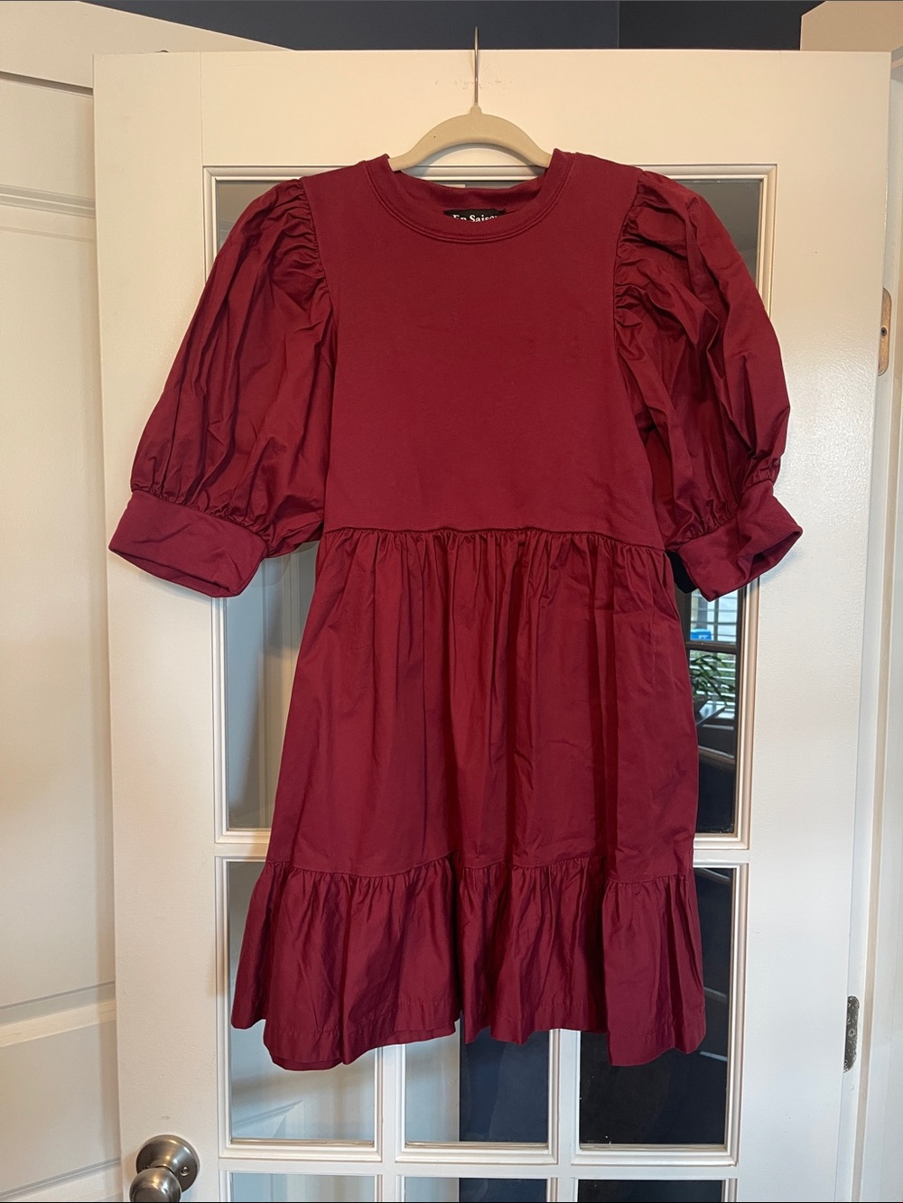 En Saison Deep Burgundy Puff-Sleeve Tiered Dress